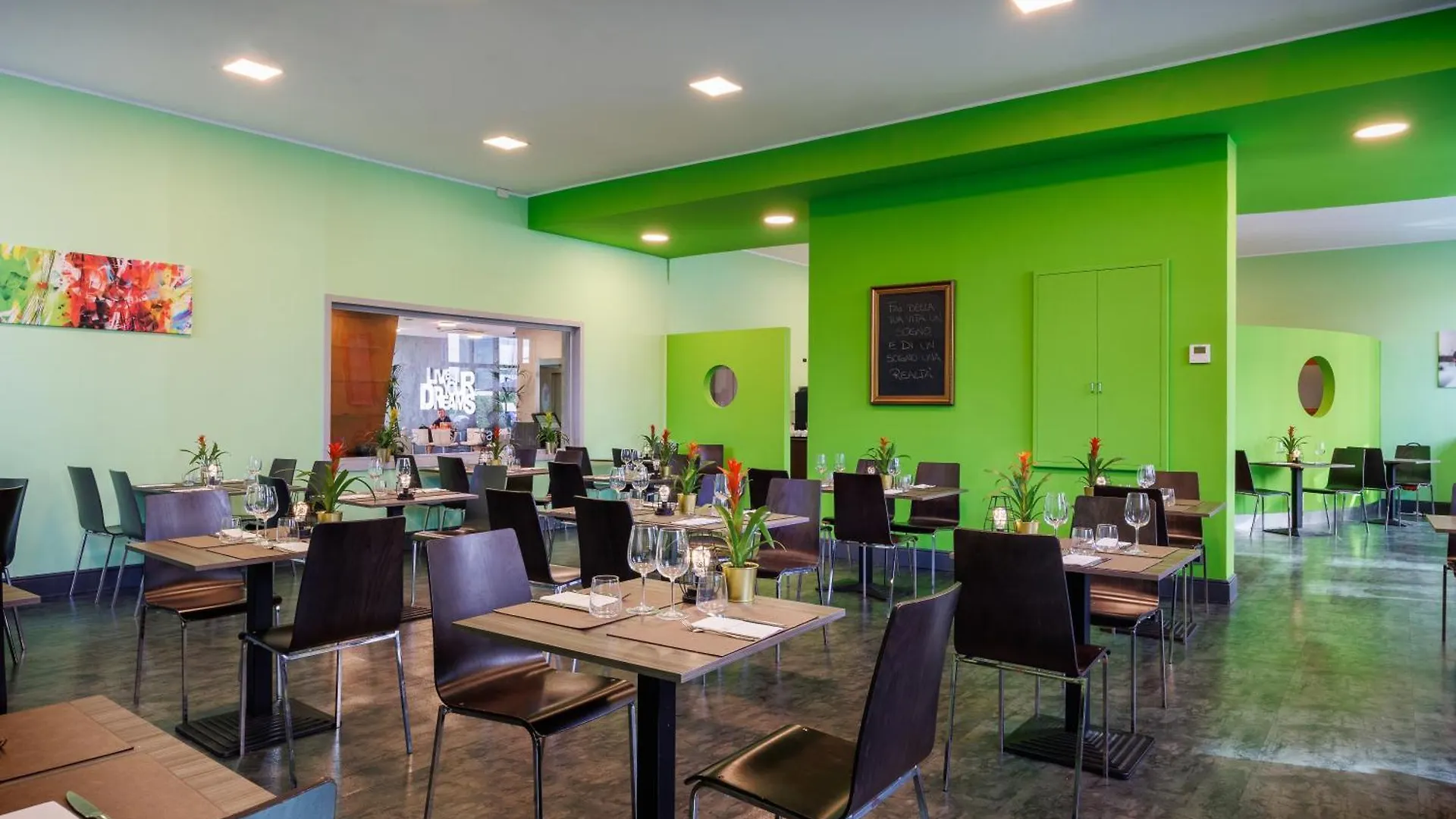 iH Hotels Milano Lorenteggio 4*, Milaan Italië