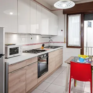 https://flats4rent-lucia.hotelinveneto.com