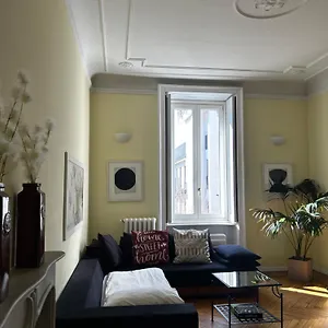  Appartement Sant'ambrogio With Charme Italië