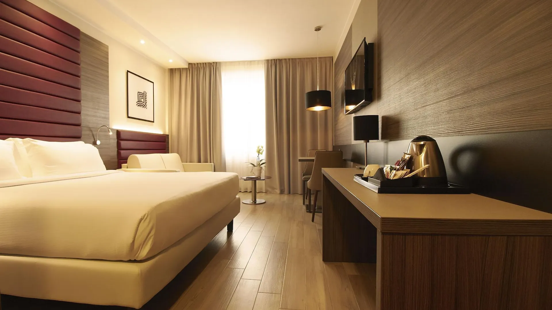 Ih Hotels Milano Lorenteggio 4*,