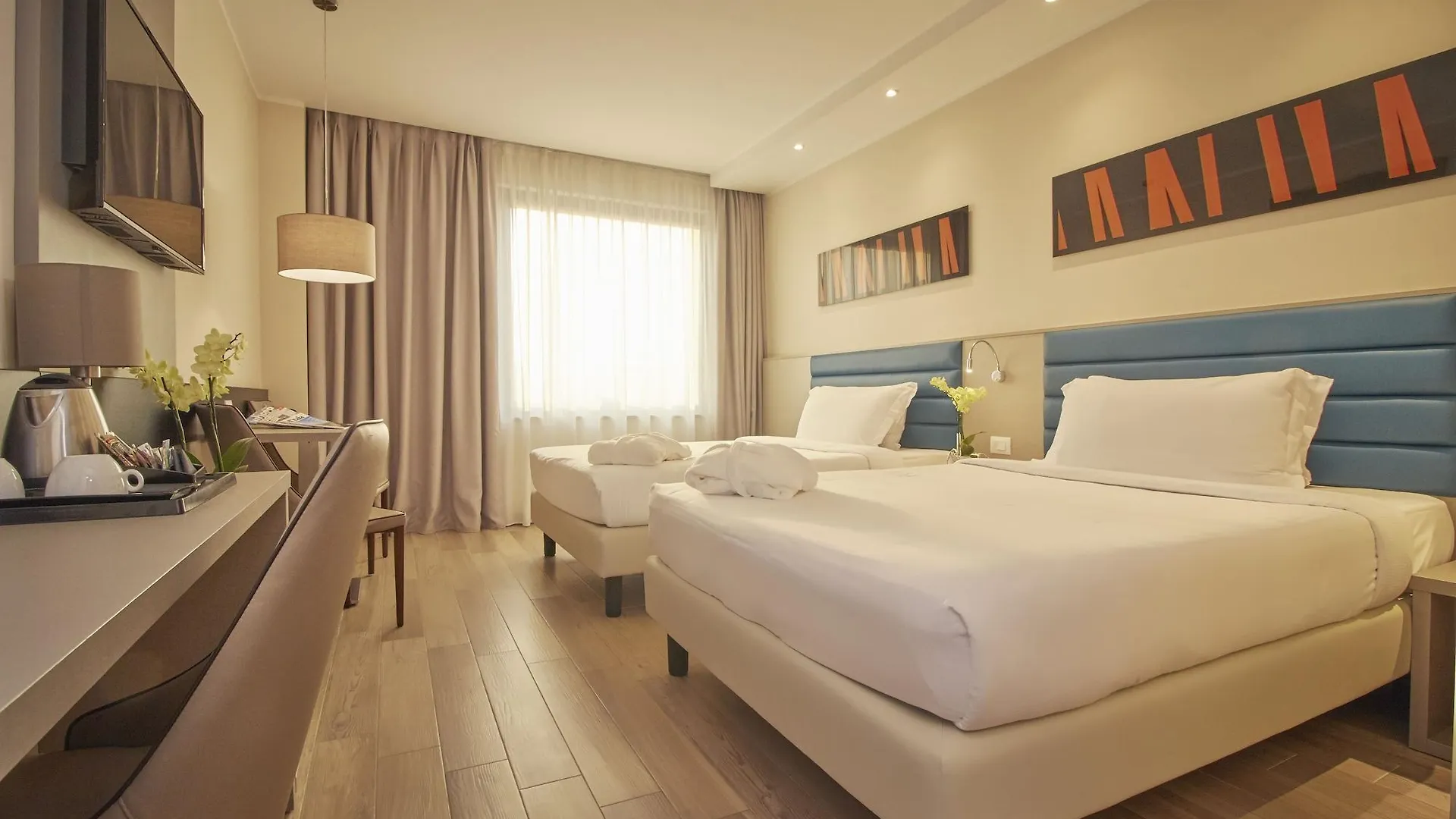 Ih Hotels Milano Lorenteggio 4*,  Olaszország