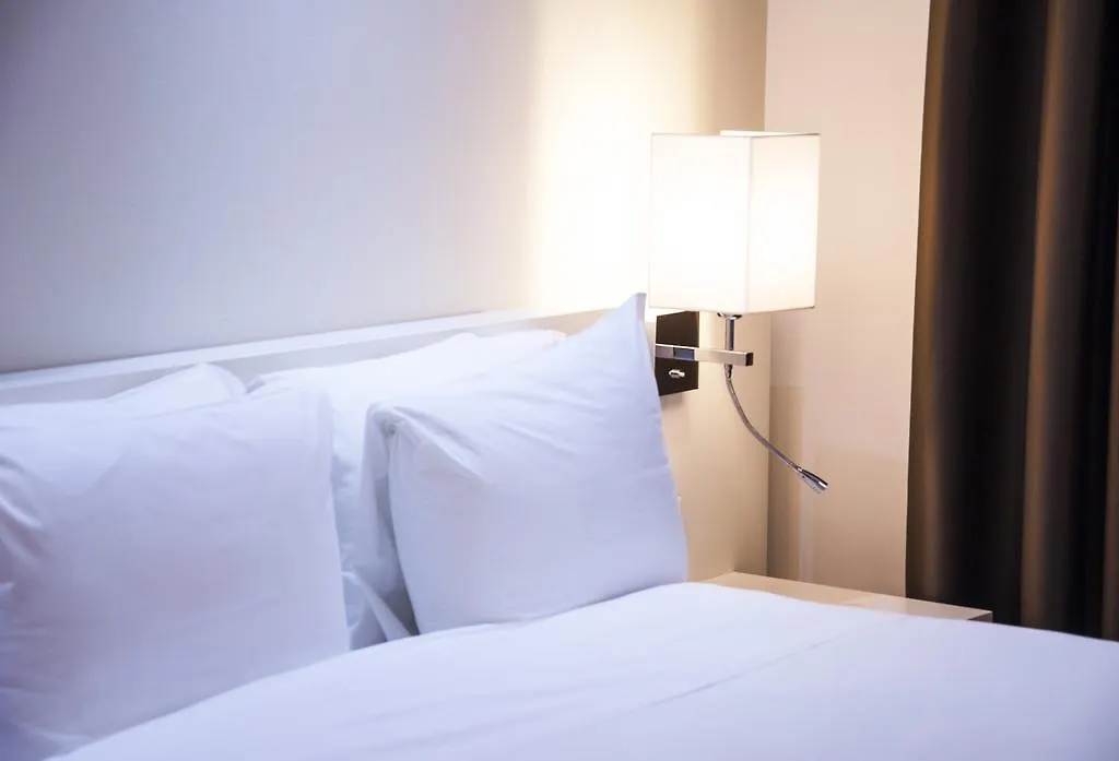 Ih Hotels Milano Lorenteggio